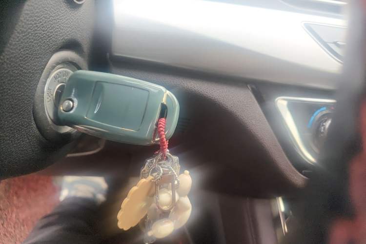 Used CHANGAN Raeton CC 2018 1.5T Automatic Elegant Version China V Standard
