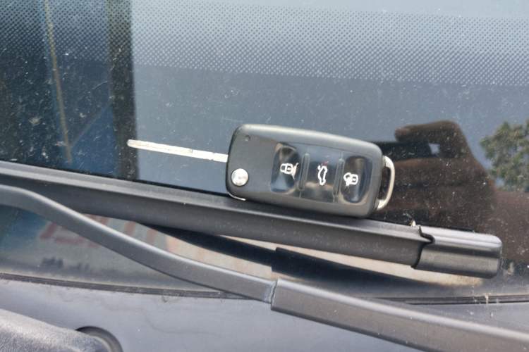 Used Volkswagen Polo 2014 1.4L Manual Fashion Edition Vehicle Key