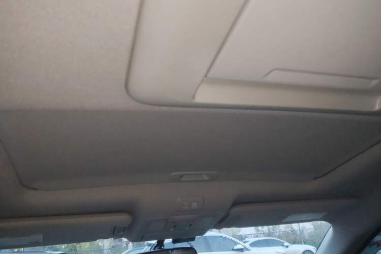 Used Nissan Quest 2015 3.5L SL
