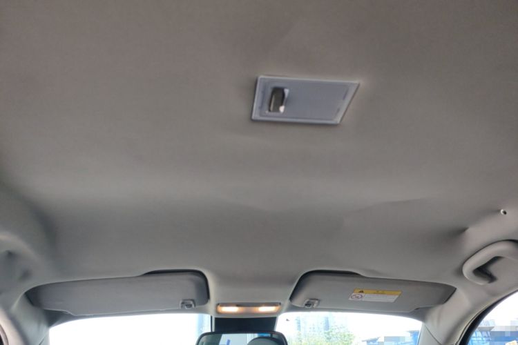 Used Chevrolet Trax 2014 1.4T Automatic Two-Wheel Drive Comfort Version Headliner