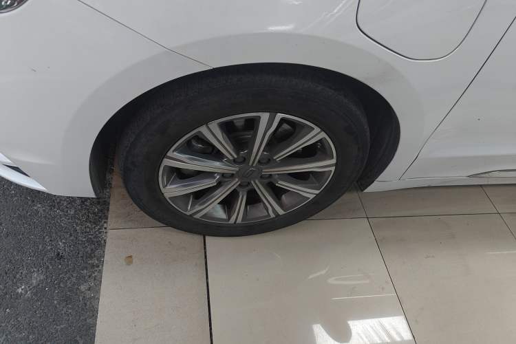 Used Geely Auto Emgrand GT New Energy 2018 1.5T PHEV Yaoxiang Edition Left Front Wheel Hub