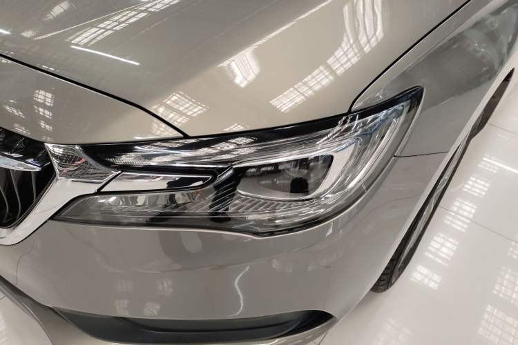 Used Buick GL6 2019 18T 6-Seater Connected Luxury Version China VI Standard