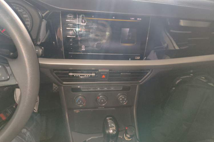 Used Volkswagen Lavida 2021 280TSI DSG Comfort Edition Audio And AC Panel