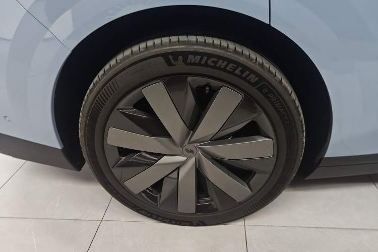 Used Li Auto i8 2025 Model Standard Version