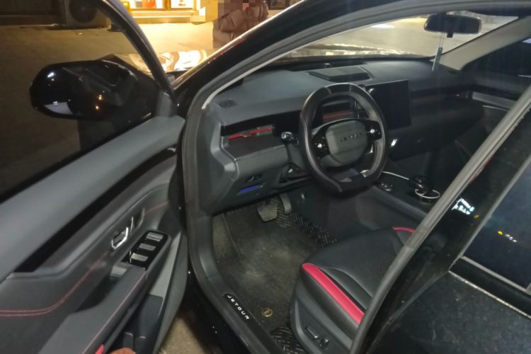 Used JETOUR Dashing 2023 1.5T DCT Starlight Shine Pro Edition