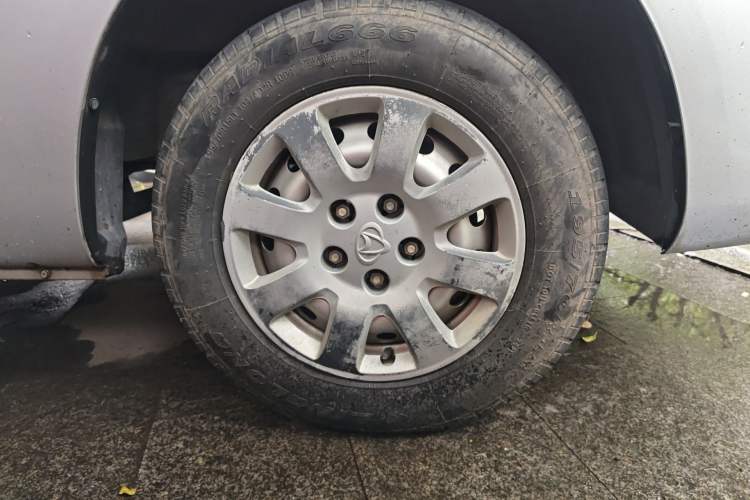 Used CHANGAN KAICHENG Ruixing M70 2019 1.5L Comfort Version 6-Seater China VI Standard Flat Roof Liftback Doors – DAM15KL Right Front Wheel Hub