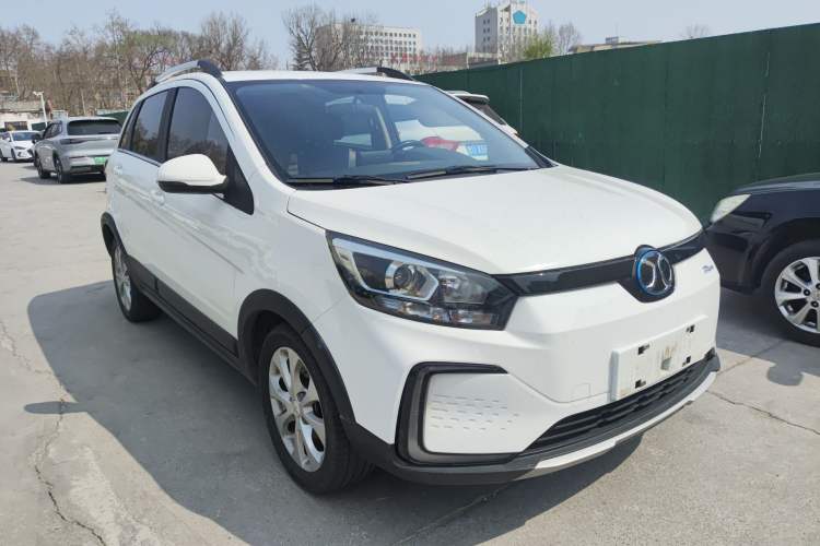 Used BAIC New Energy EC5 2019 New Air Edition Front Right 45 Deg