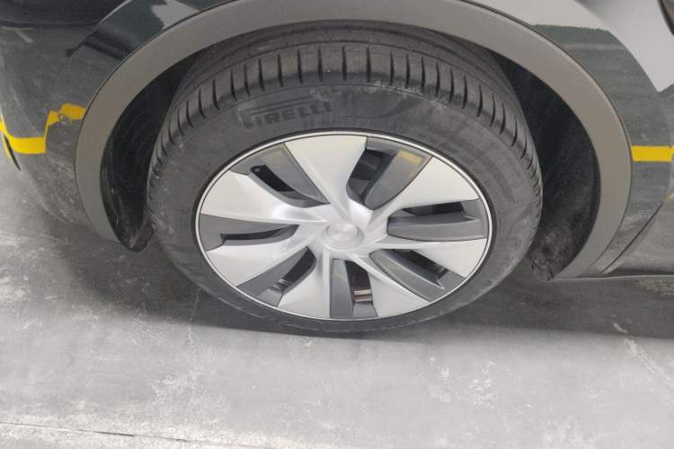 Used Tesla Model Y 2022 Rear-Wheel-Drive Version
