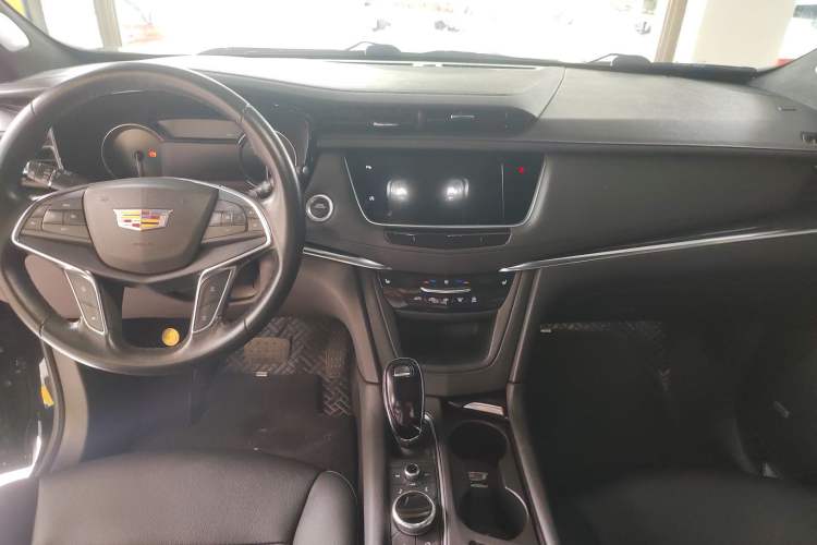 Used Cadillac XT5 2022 2.0T Two-Wheel Drive Luxury Version
