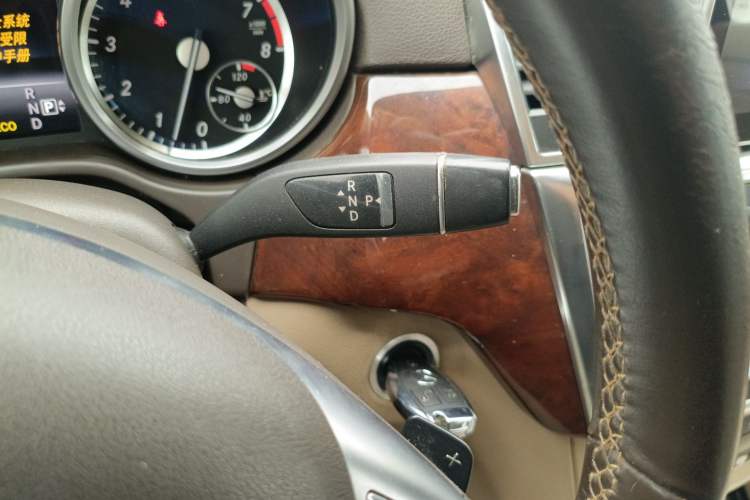 Used Mercedes-Benz M-Class 2014 ML 400 4MATIC Dynamic Model
