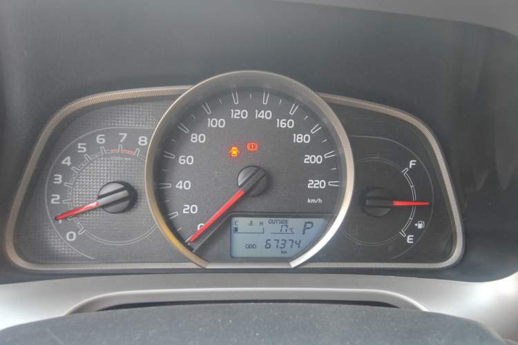 Used Toyota RAV4 2015 2.0L CVT Two-Wheel Drive Fashion Edition Instrument Cluster