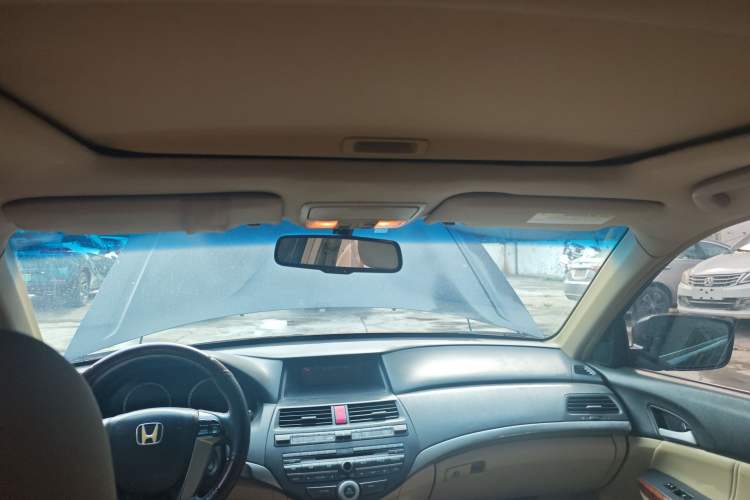 Used Honda Accord 2012 2.0L SE
