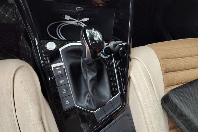 Used Volkswagen Tayron 2019 330TSI Two-Wheel-Drive Luxury Plus China VI Standard