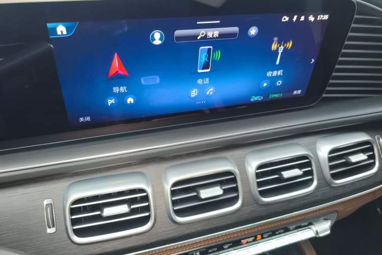 Used Mercedes-Benz GLE 2024 GLE 450 4MATIC Luxury Model Audio And AC Panel