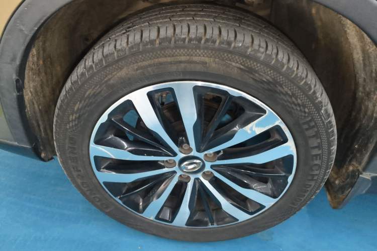 Used GAC Trumpchi GS4 2015 200T G-DCT Luxury Edition Left Front Wheel Hub