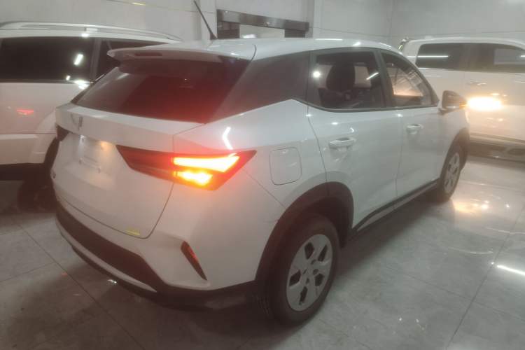 Used Wuling Alvez 2022 1.5L Manual Free-Style Model