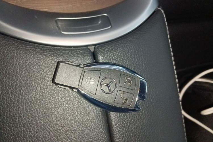 Used Mercedes-Benz GLC 2018 Refreshed GLC 300 4MATIC Dynamic Edition
