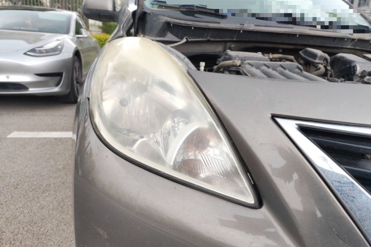 Used Nissan Sunny 2011 1.5XE CVT Comfort Edition Right Front Headlight