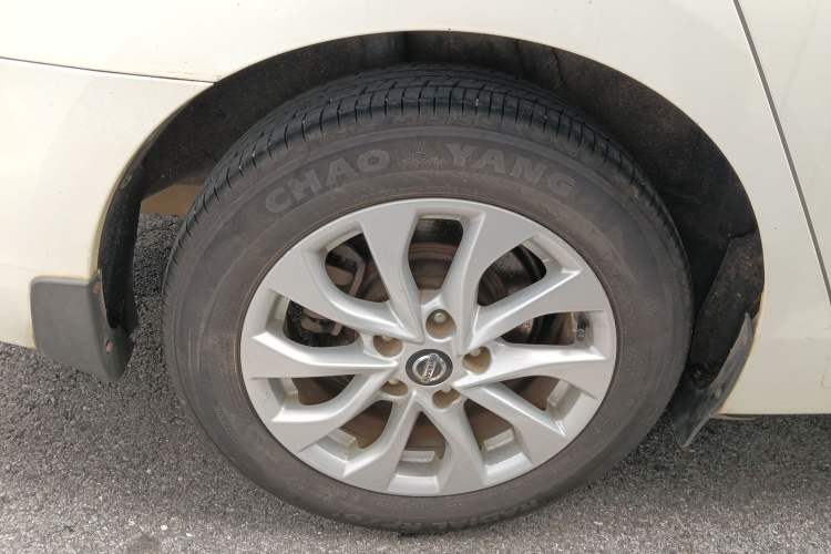 Used Nissan Sylphy 2019 1.6XV CVT Smart Connect Luxury Edition China V Standard Right Rear Wheel Hub