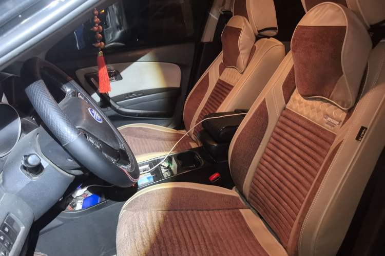 Used Bestune X80 2015 2.0L Automatic Comfort Anniversary Edition
