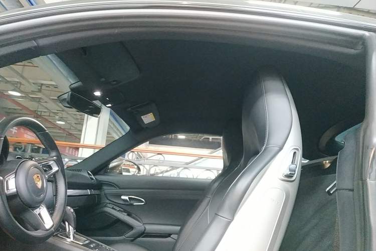 Used Porsche 718 2020 Cayman 2.0T Headliner