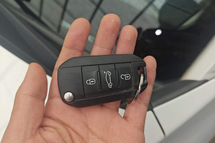 Used Citroen C3-XR 2015 1.6L Automatic Pioneer Model Vehicle Key