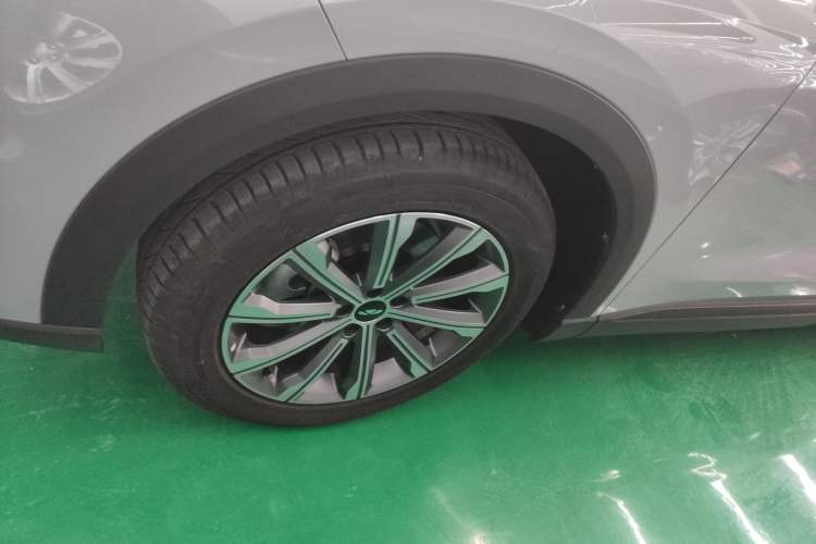 Used Chery Fengyun T9 2025 120 Long-Range Luxury Version 5 Seats Lithium Iron Phosphate