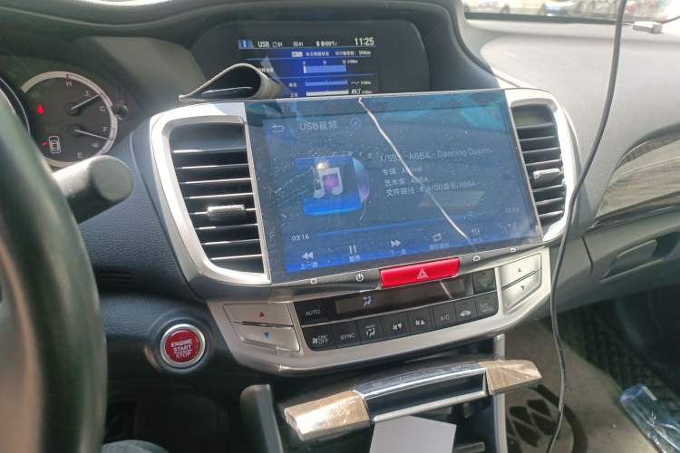 Used Honda Accord 2014 2.4L EX Luxury Edition Audio And AC Panel