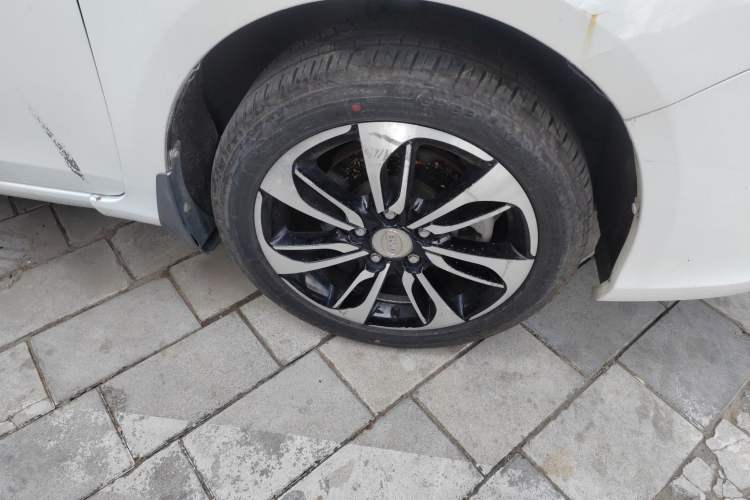 Used BYD Qin New Energy 2015 1.5T Dual-Crown Flagship Plus Edition
