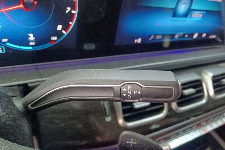 Used Mercedes-Benz GLE 2023 GLE 350 4MATIC Stylish Model Gear Lever