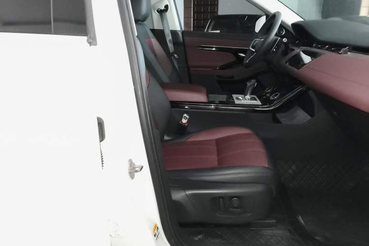 Used Land Rover Range Rover Evoque 2022 Aurora L 249 PS R-Dynamic Luxury Edition
