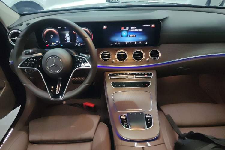 Used Mercedes-Benz E-Class 2022 Second Facelift E 300 L Luxury Edition
