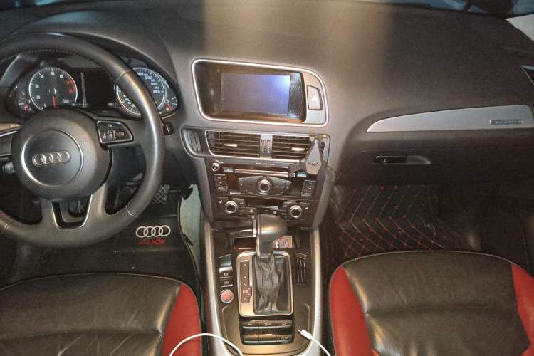 Used Audi Q5 2017 Plus 40 TFSI Technology Model
