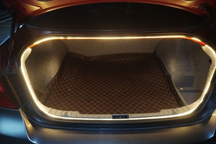 Used BMW 3 Series 2012 318i Leading Model Trunk