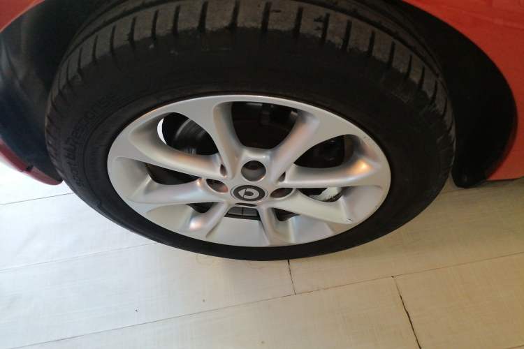 Used smart fortwo 2015 1.0L 52 kW hardtop Dynamic version