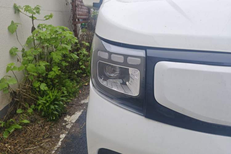 Used CHANGAN KAICHENG Ruixing EM60 2025 Passenger Version Comfort Edition 6 Seats 300 km Range Side-Hinged Doors Right Front Headlight