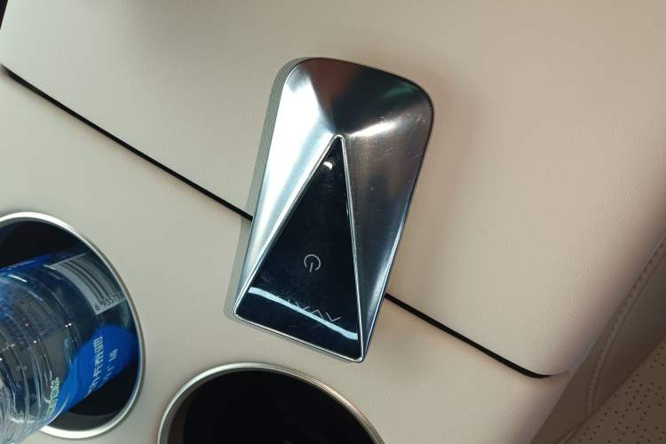 Used Avatr 06 2025 Pro Range-Extended Edition
