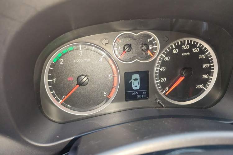 Used Haval H5 Classic 2012 ZhiZun Edition Green & Quiet 2.0T Manual Two-Wheel Drive Comfortable Model
