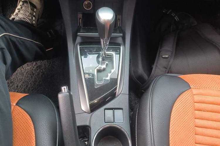 Used Toyota Corolla 2014 1.6L CVT GL Gear Lever