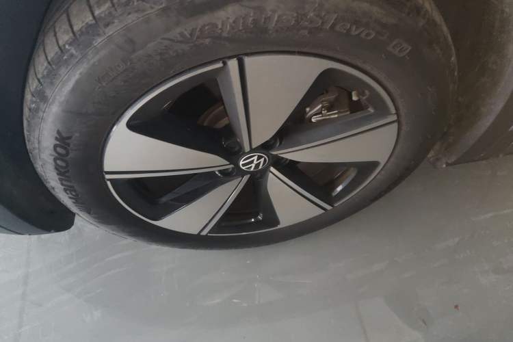 Used Volkswagen ID.4 X 2025 Smart Version Pure & Intelligent Enjoyment Edition
