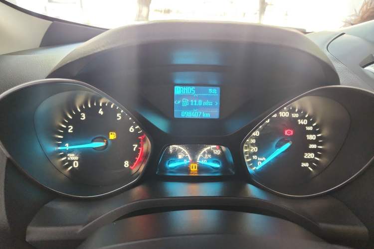 Used Ford Kuga 2018 EcoBoost 180 Two-Wheel-Drive Platinum Edition
