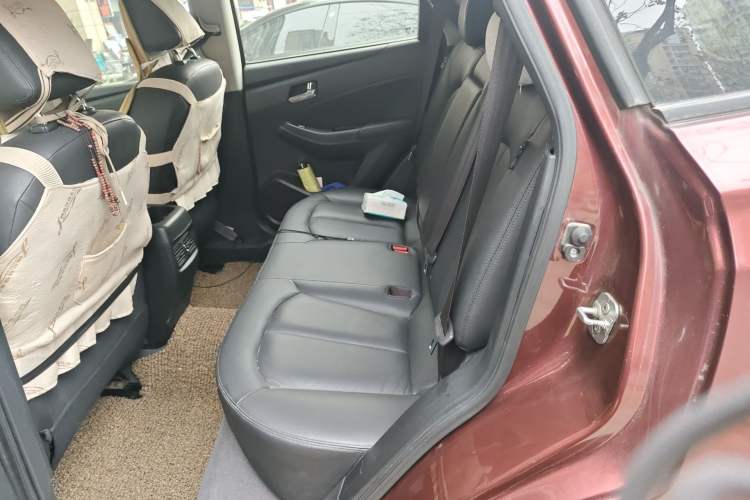 Used Venucia T70 2015 2.0L CVT Smart Edition