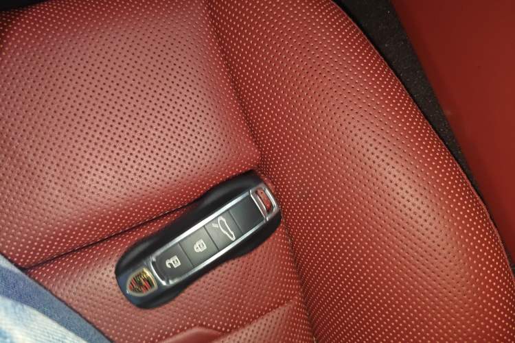 Used Porsche Panamera 2023 Panamera 4 Executive Long Wheelbase 2.9T Vehicle Key