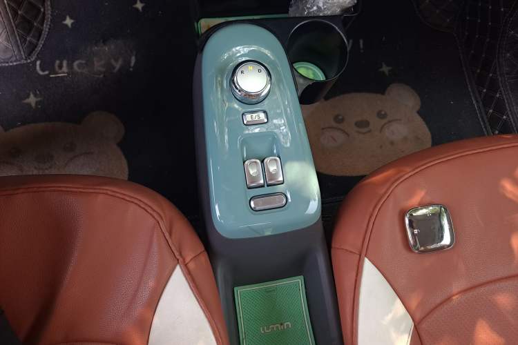 Used CHANGAN Lumin 2022 210km Sweet Edition Gear Lever