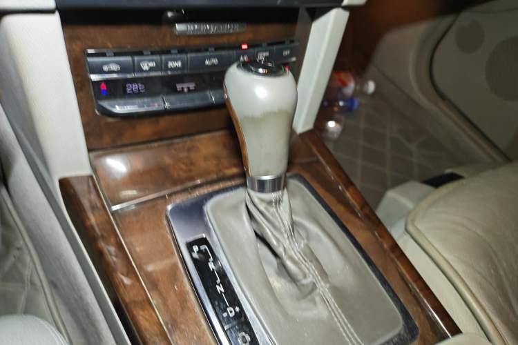 Used Mercedes-Benz E-Class 2011 E 200 L CGI Elegant Model
