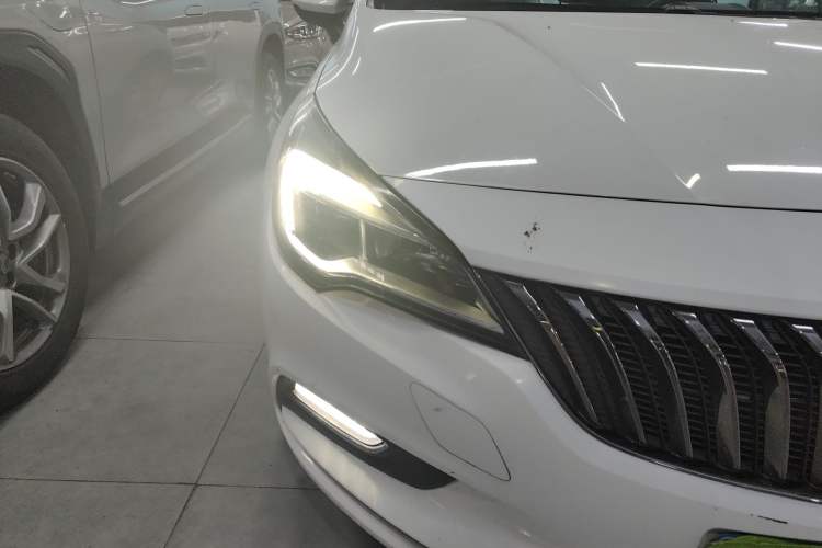 Used Buick Verano 2016 Hatchback 15S Automatic Ambition Model Right Front Headlight