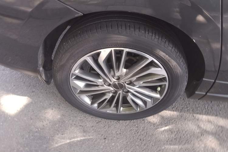 Used FORTHING Yacht 2022 1.5T DCT Chasing-the-Waves Edition