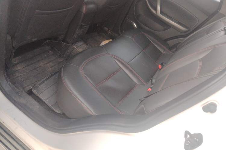 Used Haima S5 2015 1.6L Manual Luxury Model with Sunroof Left Rear Seat