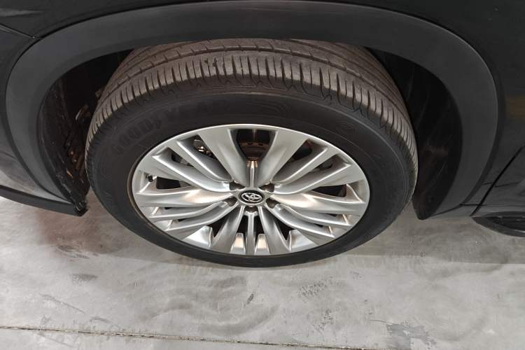 Used Toyota Highlander 2022 Dual-Engine 2.5L Four-Wheel Drive Supreme Edition 7-Seater