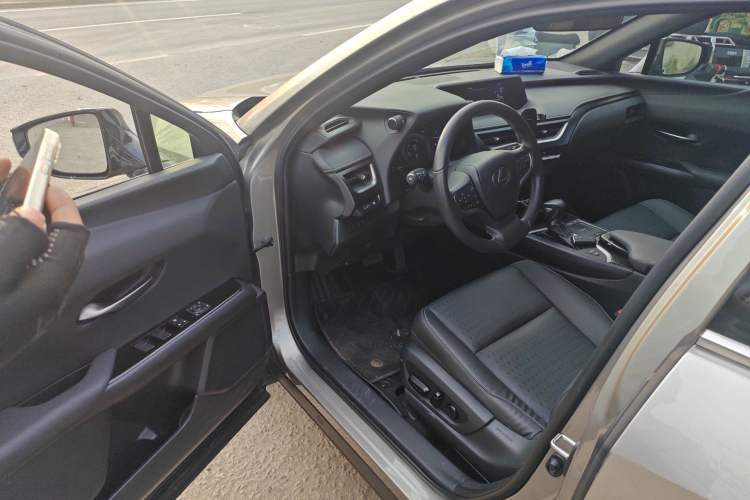 Used Lexus UX 2020 260h Explore & Adventure Edition